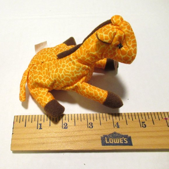 Catnip Upcycled Giraffe Cat Toy - Picture 3 of 5